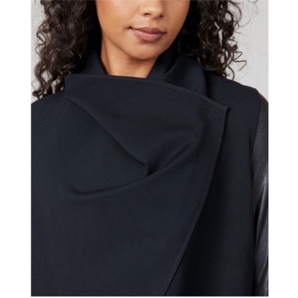 SPANX Drape Front Jacket Very Black Size XS - Picture 6 of 16